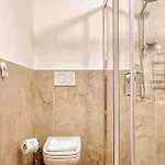Niccolini Sarpi Food&design Modern In Chinatown * מילאנו