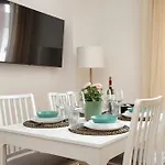 Niccolini Sarpi Food&design Modern In Chinatown מילאנו